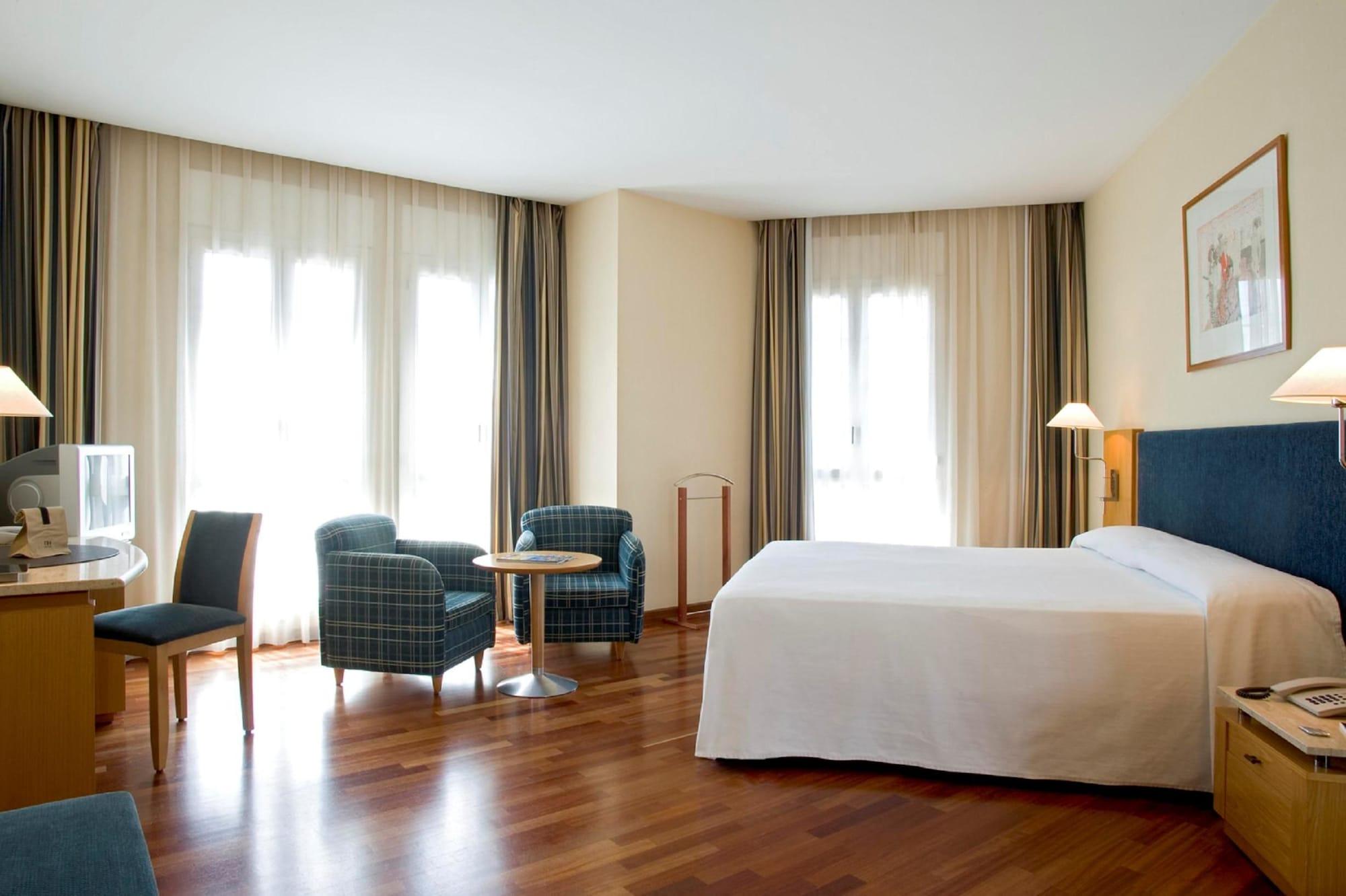 Hotel Urh Ciutat De Mataró Zewnętrze zdjęcie