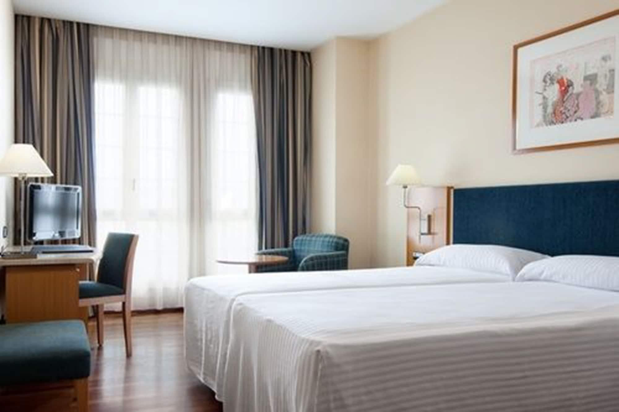 Hotel Urh Ciutat De Mataró Zewnętrze zdjęcie