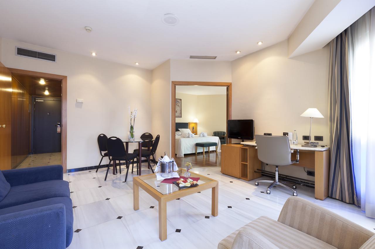 Hotel Urh Ciutat De Mataró Zewnętrze zdjęcie