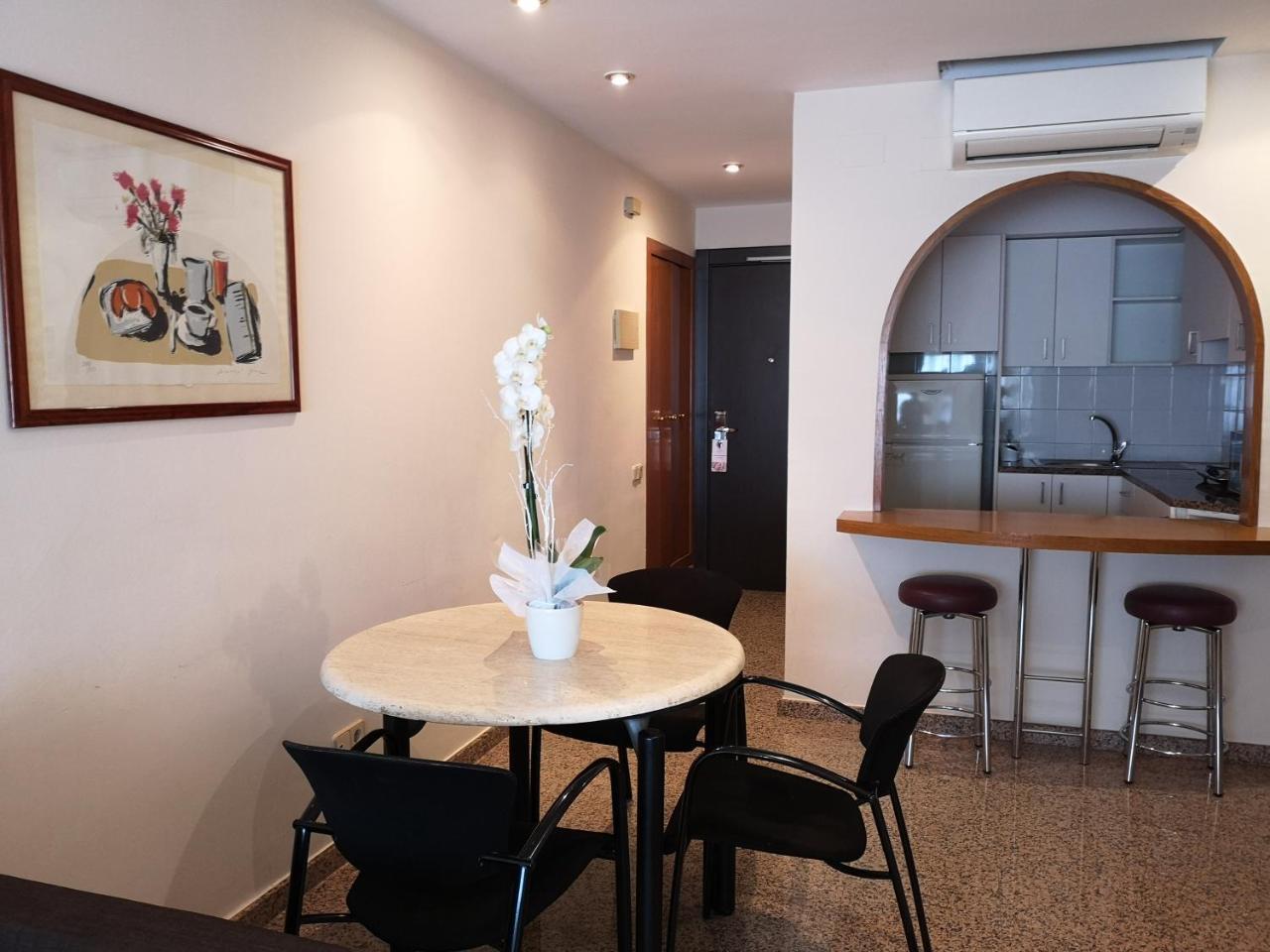 Hotel Urh Ciutat De Mataró Zewnętrze zdjęcie